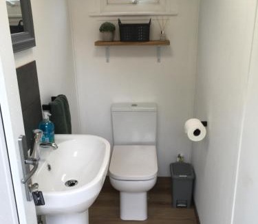 Carlton-in-Cleveland Other | Cedar Pod, Clay Bank Huts