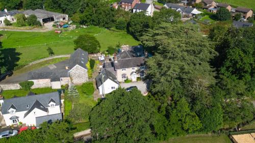 Ruthin House | Cedar Tree Cottage