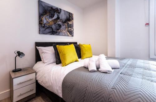 Basingstoke Apartment | Central 2BR Apt Basingstoke Near Shops & Transport
