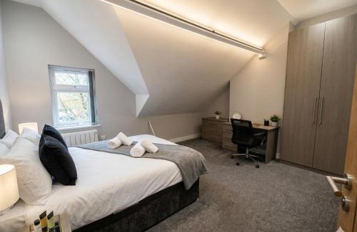Reading City Centre Apartment | Central 3 beds with parking