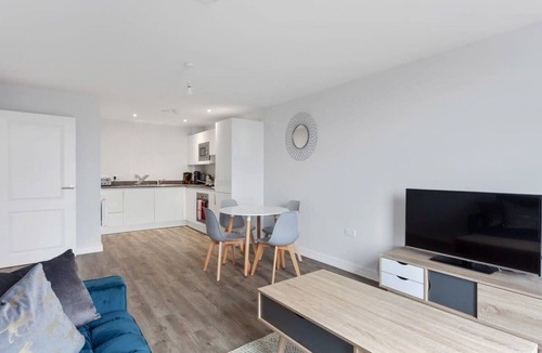 Bordesley Apartment | Central Birmingham 2 BED Modern Spacious Apartment