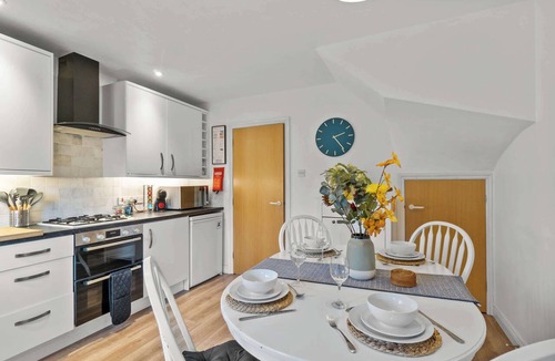 Exeter House | Central Exeter 3BR | Walk Everywhere