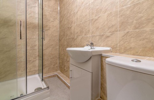 Oadby Apartment | Central Leicester Suites