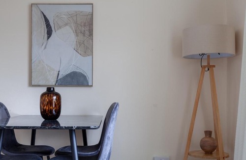 Wandsworth Apartment | Central Spacious 3Bed Flat - Wandsworth - Sleeps 7