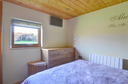 Penybont Ski Chalet | Chalet Lovers