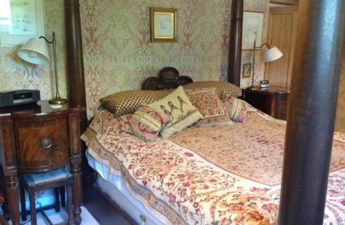 Shouldham Bed & Breakfast | Chalk and Cheese