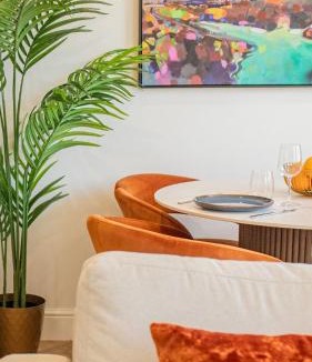 Salisbury Apartment | Charles Hope Salisbury Centre