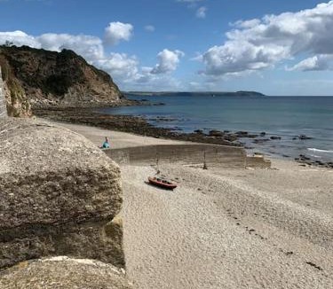Charlestown House | Charlestown Cottage Harbour & Beach short walk!