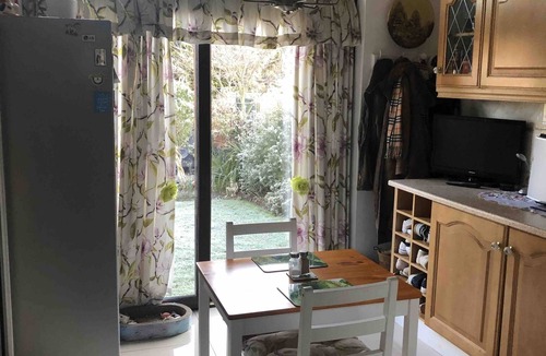 Erdington House | Charming 2-Bedroom, 2-Bathroom.