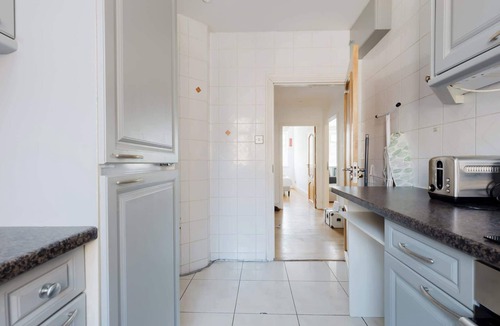 Swiss Cottage Apartment | Charming 2BDR Flat Close to Regents Park