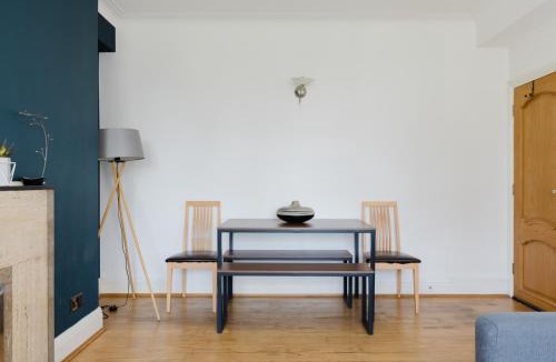Swiss Cottage Apartment | Charming 2BDR Flat Close to Regents Park