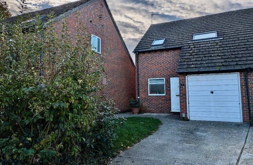 East Hagbourne House | Charming 3-Bedroom Retreat in Oxfordshire