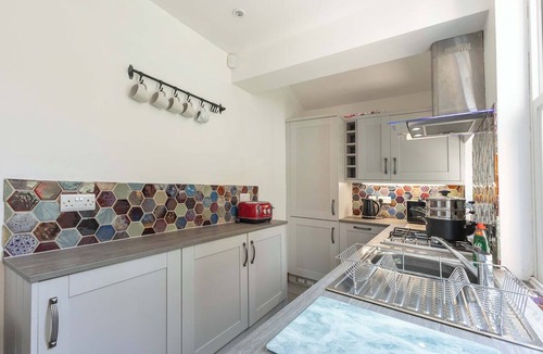 Derby House | Charming 4-bed Home in Derby by Renzo, Brilliant Location, Free Parking!