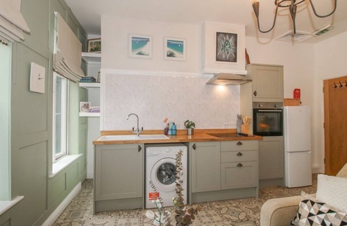 Great Witley Apartment | Charming Apartment 2 The Bridge
