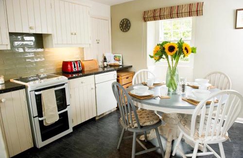 Dacre House | Charming cosy Lakeland cottage near Ullswater