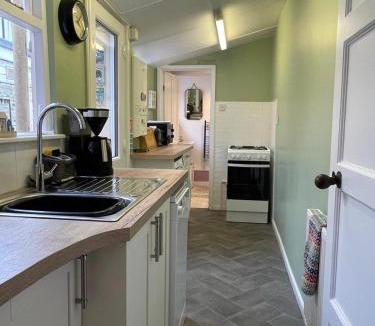 Cromer House | Charming Cottage and Beach Hut