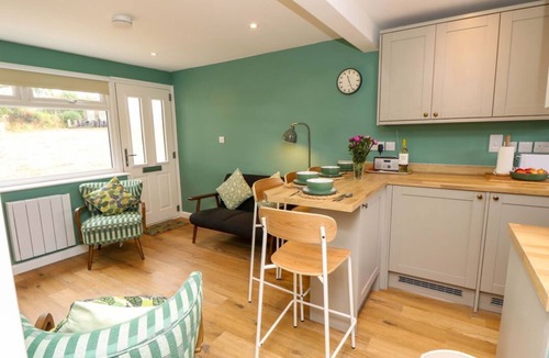 Sandown Cabin | Charming Downs View Chalet in Sandown Bay