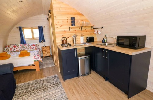 Matlock Cabin | Charming Holbein Cottage in Matlock