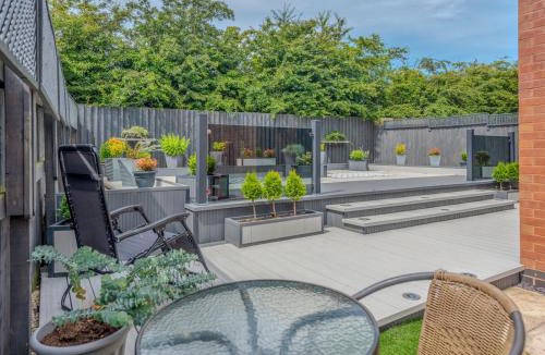 Hinstock House | Charming Modern Retreat with Private Garden - Pass the Keys
