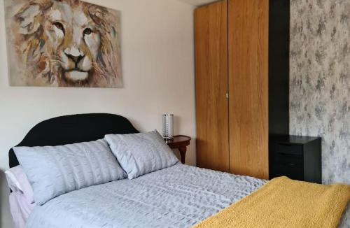 Dadlington Apartment | Charming spacious 2 bed apartment in quiet area