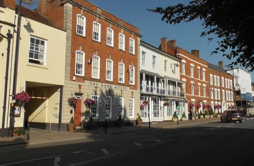 Coleford Apartment | Charming Studio Apartment Ideal for Short and Longer Stays