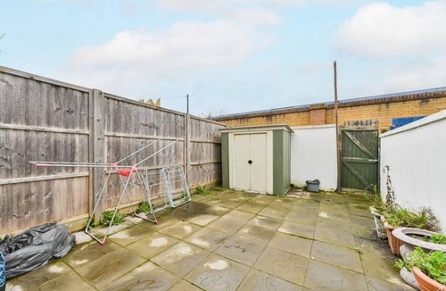 Alperton House | Charming Wembley Hideaway