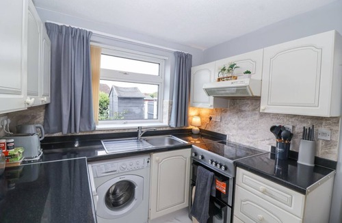 Timsbury House | Charming Zadena in Timsbury