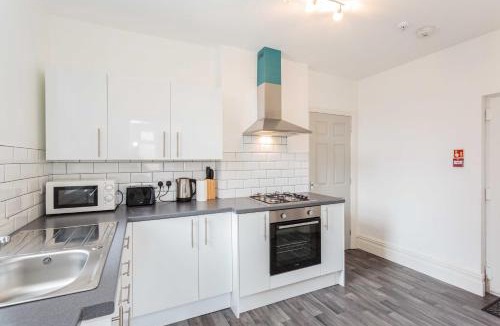 South Shore Apartment | Cherry Property - Cherry Suite