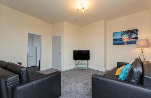South Shore Apartment | Cherry Property - Mango Suite