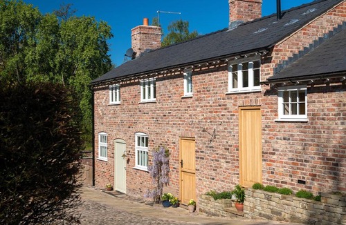 Tatton Park House | Cherry Tree Cottage