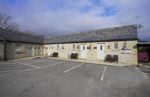 Castleton Hotel | Cheshire Mews