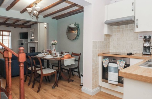 Driffield Cottage | Chestnut Cottage
