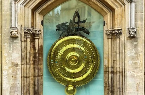 Cambridge City Centre Apartment | Chic `Duchess Suite` in Heart of Cambridge