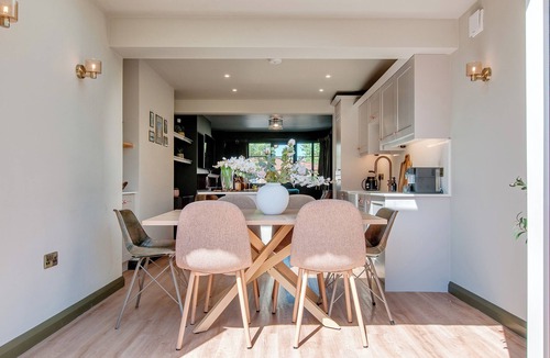 Broadstairs House | Chic Seaside Escape - Steps to Viking Bay & Town