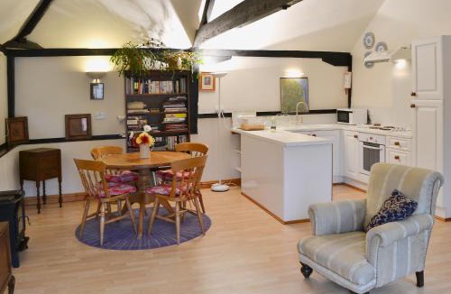 Surlingham House | Church Barn Studio