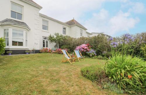 Porthcurno Apartment | Chynance