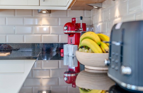 Mitchell House | Chyvarloe - Five Bedroom House, Sleeps 10