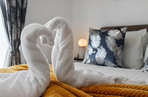 Exeter Apartment | City Centre Studio Apartments - Ashton Apartment - Short Stays UK Ltd