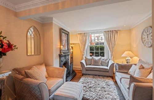 Windsor City Centre House | Closest Home to Windsor Castle