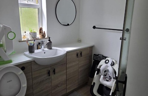 Cribbs Causeway House | Clover Ground Home