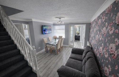 Bedlington Apartment | Cloverdale