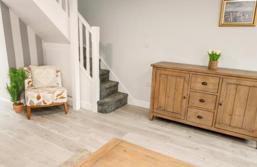 Llanerchymedd House | Clydfan Cottage