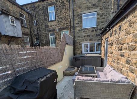 Ilkley House | Coachway Cottage