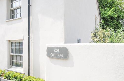 Wadebridge House | Cob Cottage