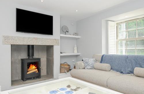 Wadebridge House | Cob Cottage