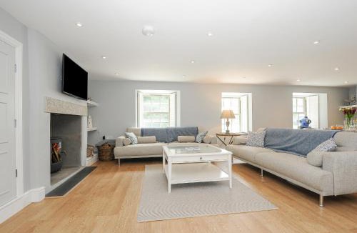 Wadebridge House | Cob Cottage