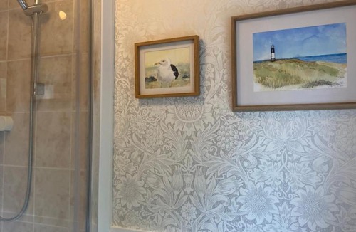 Winestead Bed & Breakfast | Cobweb Cottage