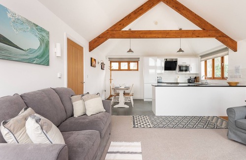 Bude Cottage | Combermere Cottage - Two Bedroom Cottage, Sleeps 4
