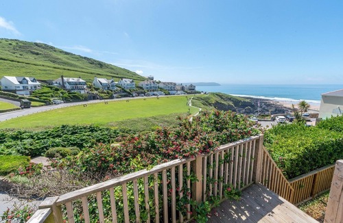Mortehoe House | Combesgate View - Six Bedroom House, Sleeps 12