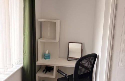 Hanham House | Comfortable 2Bed Home outside Bristol ULEZ, with Parking